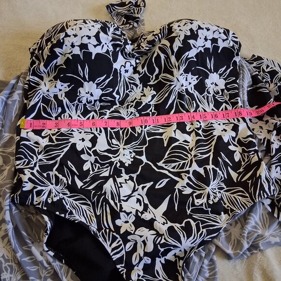 Kim Gravel x Swimsuits for All NWOT Size 24W Floral One Piece Swimsuit - Picture 12 of 14